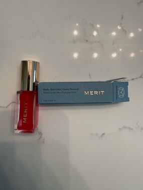 Merit Shade Slick Gelée Tinted Lip Oil - Red